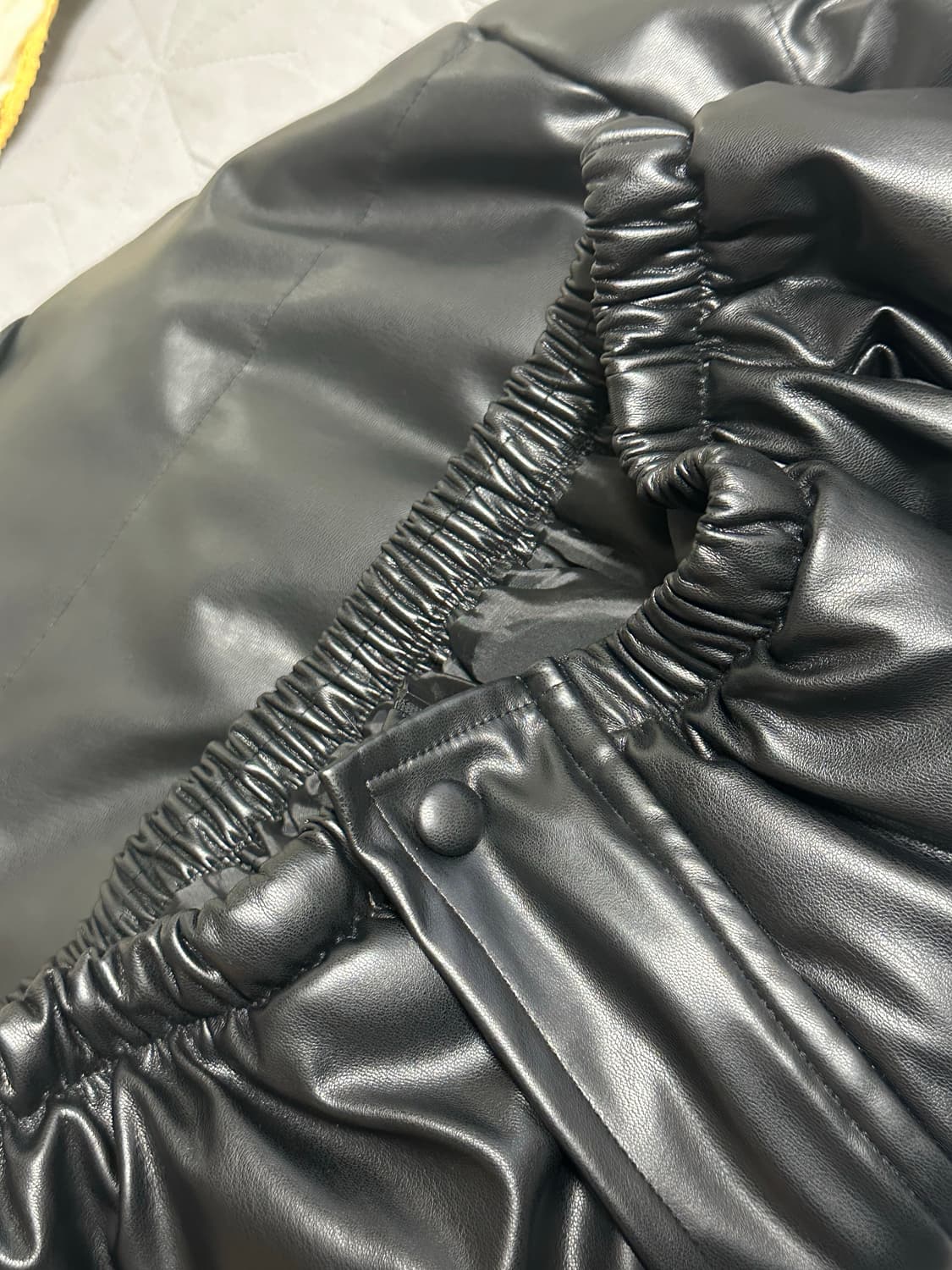 빈티지 유광 숏패딩 상품이미지4