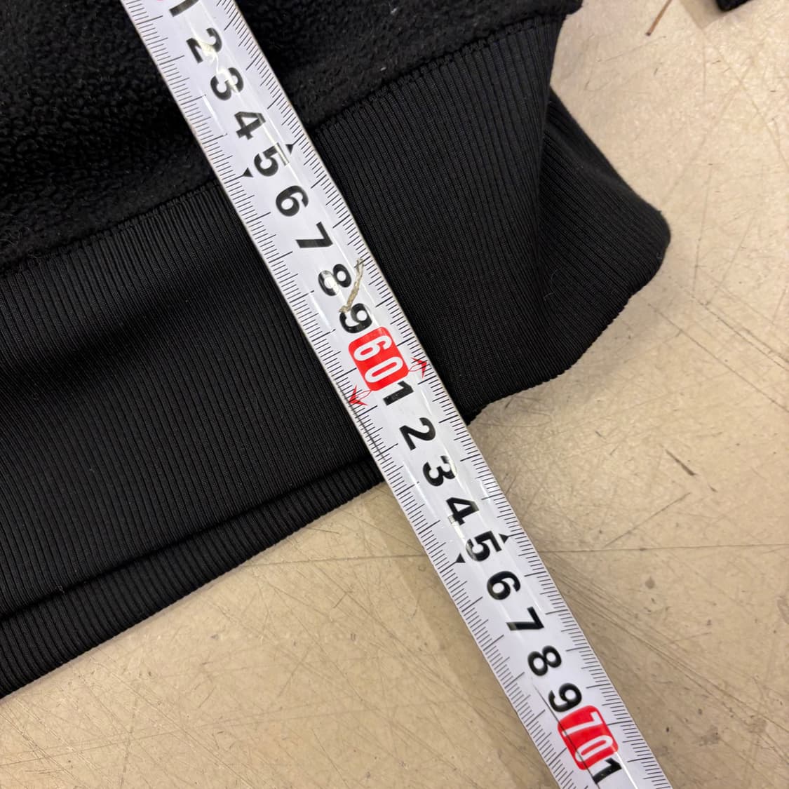 나이키 플리스 센터로고 맨투맨 상품이미지4