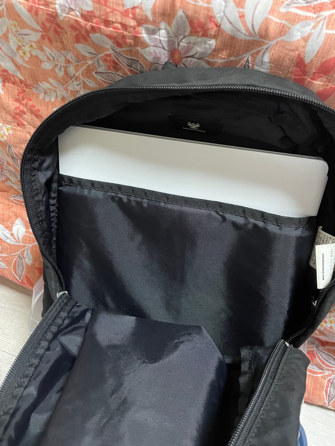 이우가마카라스 검정 백팩 상품이미지2