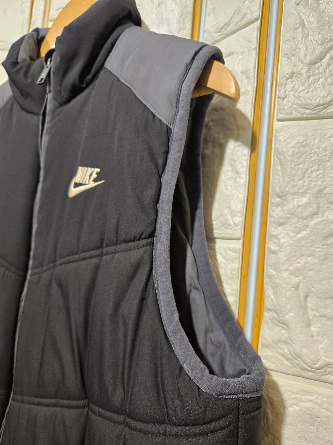 나이키 패딩조끼 XL 상품이미지4