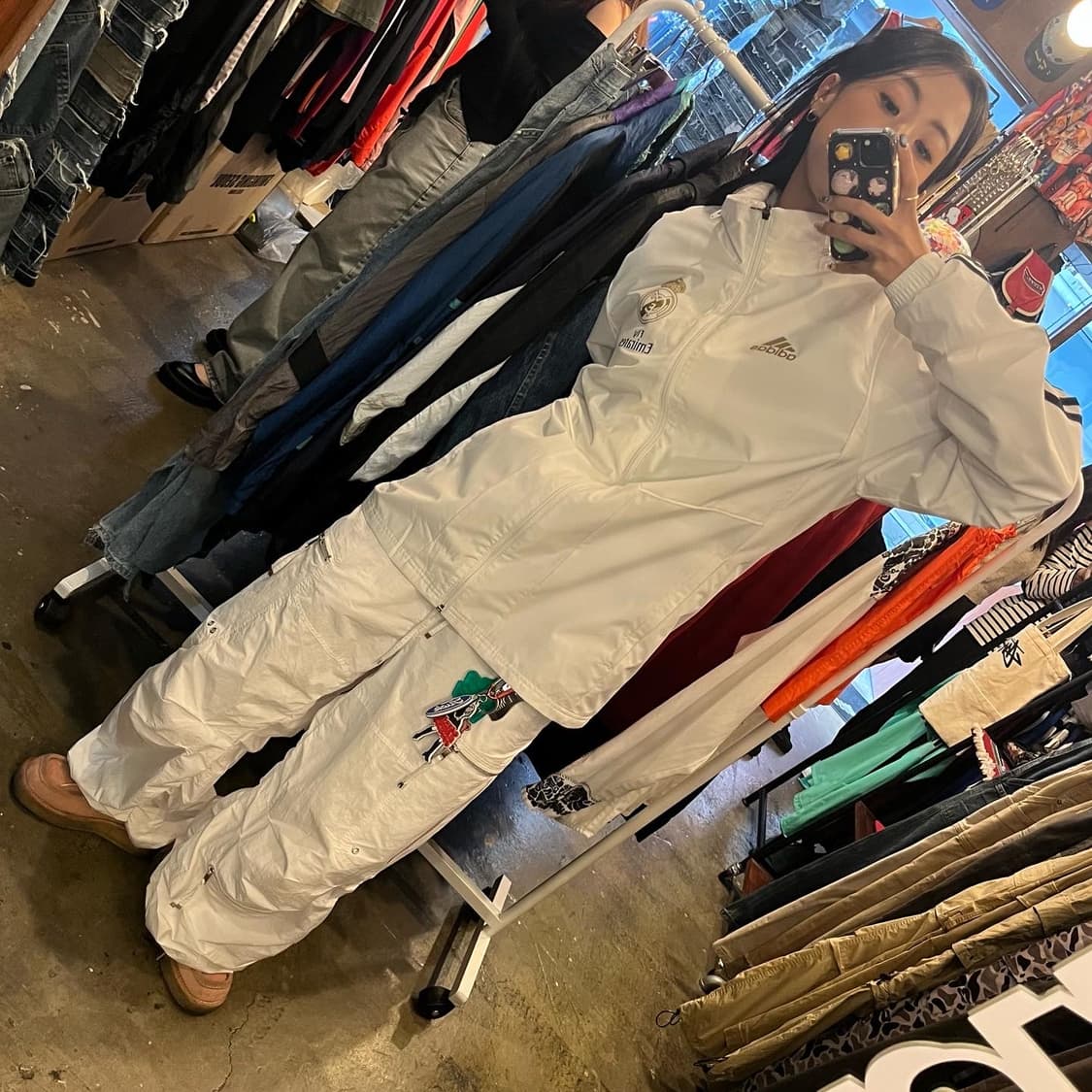 Adidas X Real Madrid 바람막이 상품이미지9