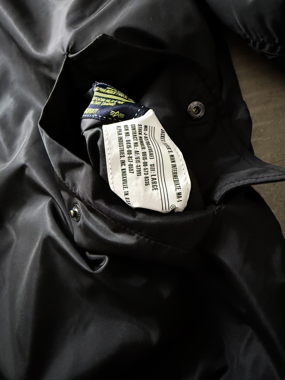 Alpha Industries MA-1 Bomber Jacket 상품이미지5