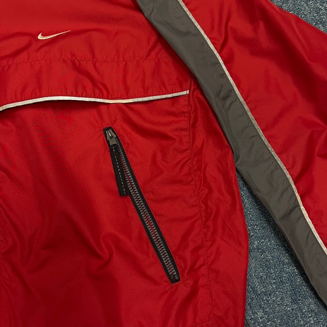 🌱나이키 올드스쿨 레드 바람막이 상품이미지4