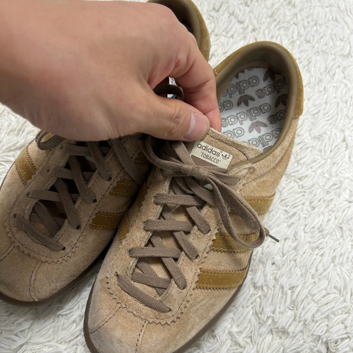 Adidas Tobacco Pantone Sneakers 상품이미지2