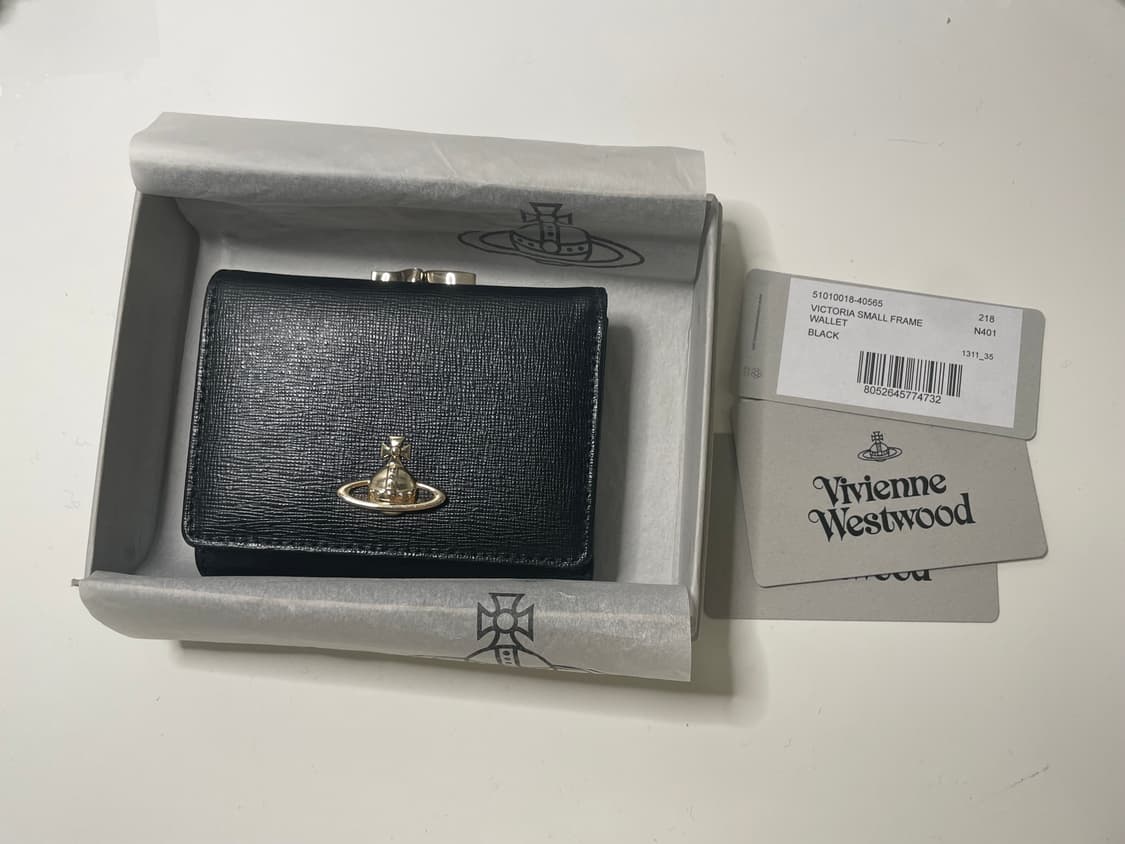 비비안 웨스트우드 빅토리아 스몰 로고 프레임 블랙 지갑 반지갑 상품이미지6