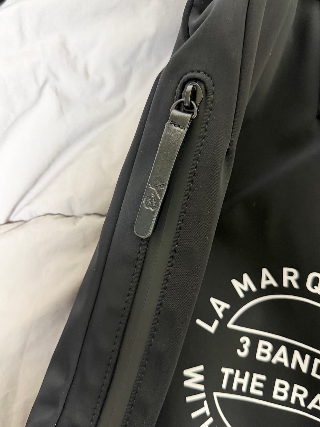 Y-3 요지야마모토 사이드 지퍼 백팩 블랙 상품이미지2