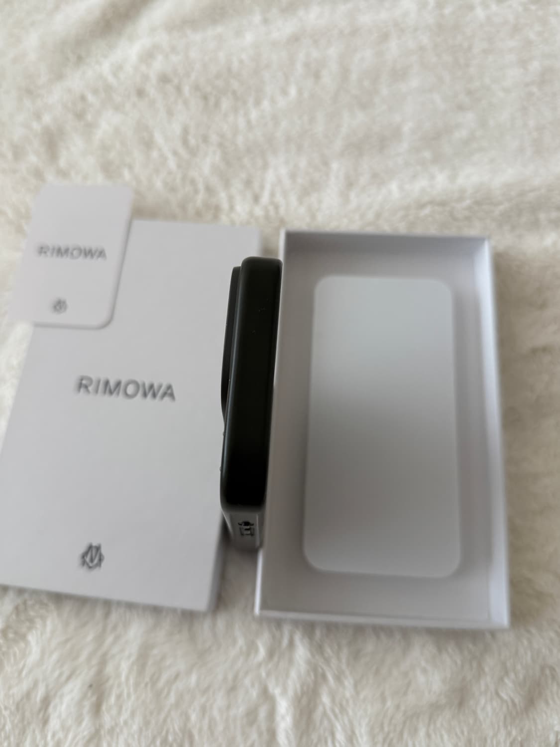 리모와 아이폰 16프로 케이스 (내추럴티타늄) 상품이미지6