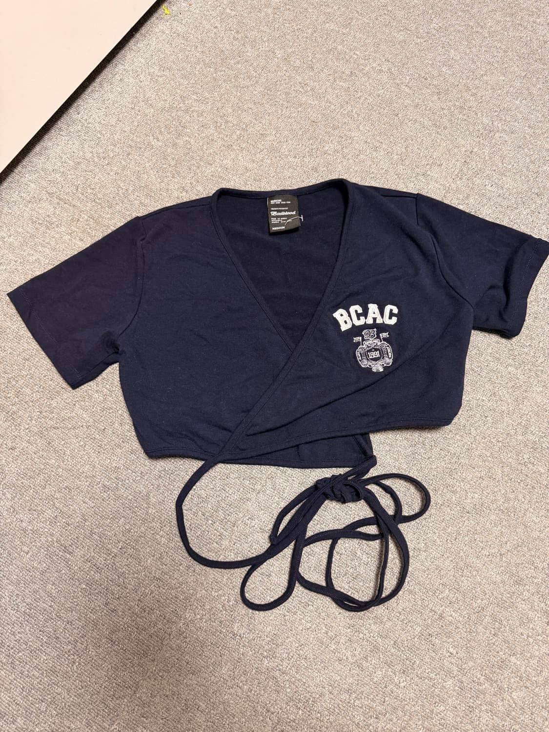 배드블러드 크롭반팔M 상품이미지1