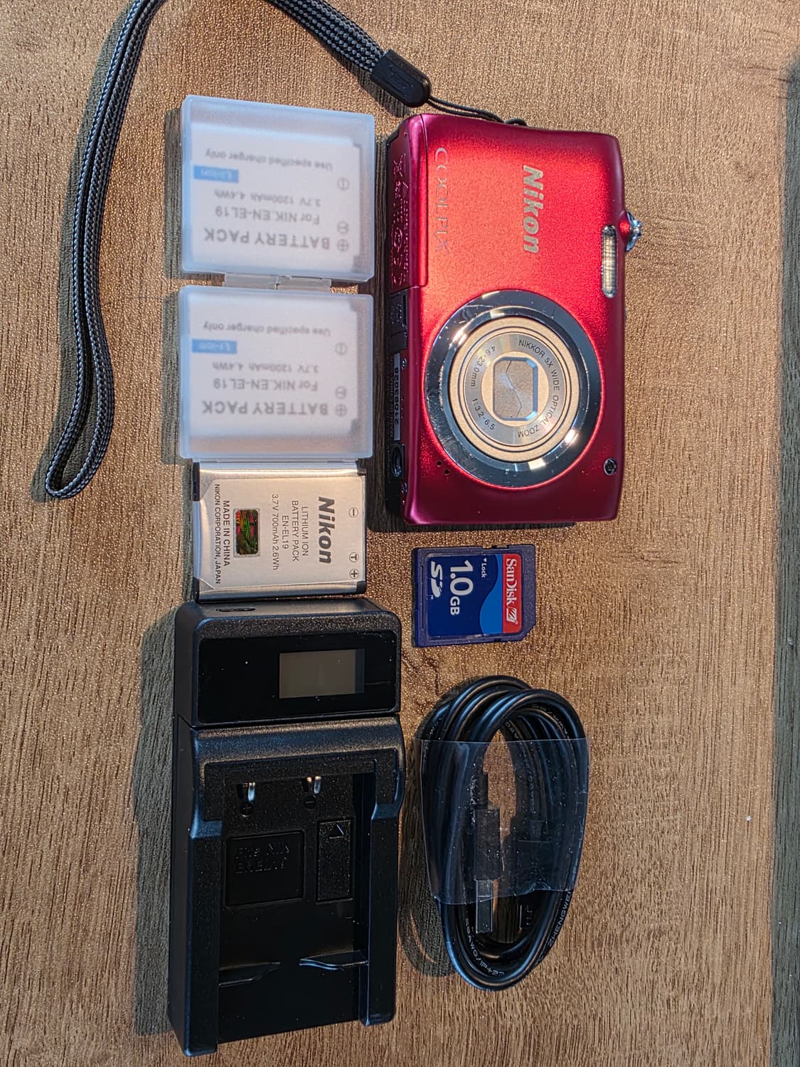 니콘 쿨픽스 A100 레드 디카(디지털 카메라) nikon coolpix 상품이미지1