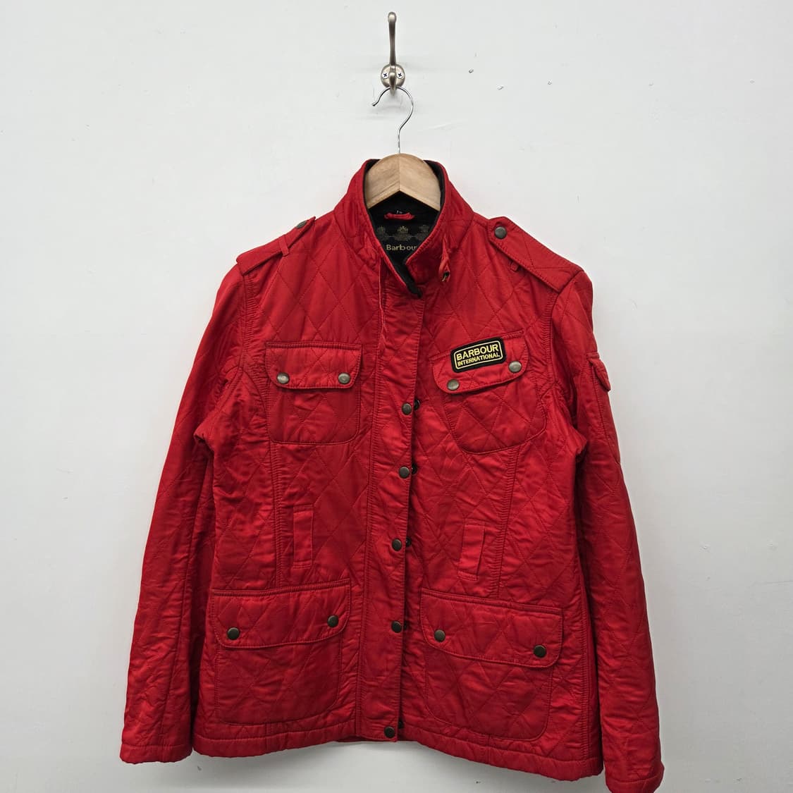 바버 인터네셔널 퀼팅 자켓 레드 남s 상품이미지1