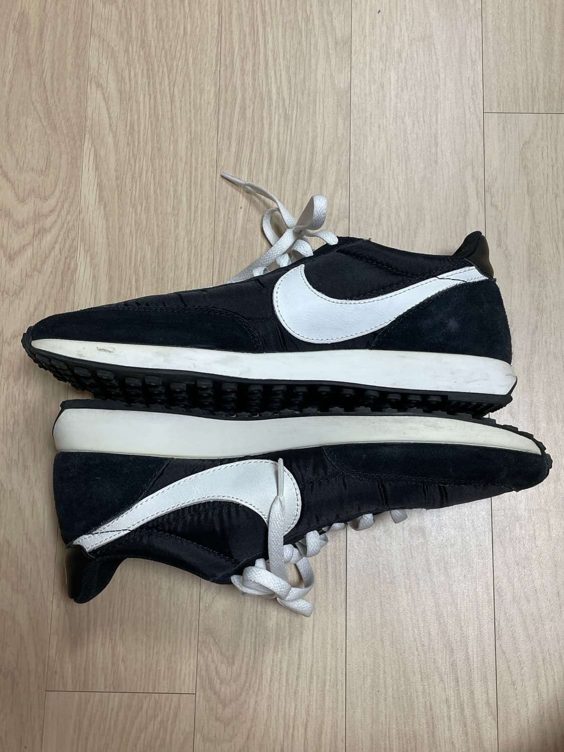 나이키 테일윈드 검흰 280 상품이미지6