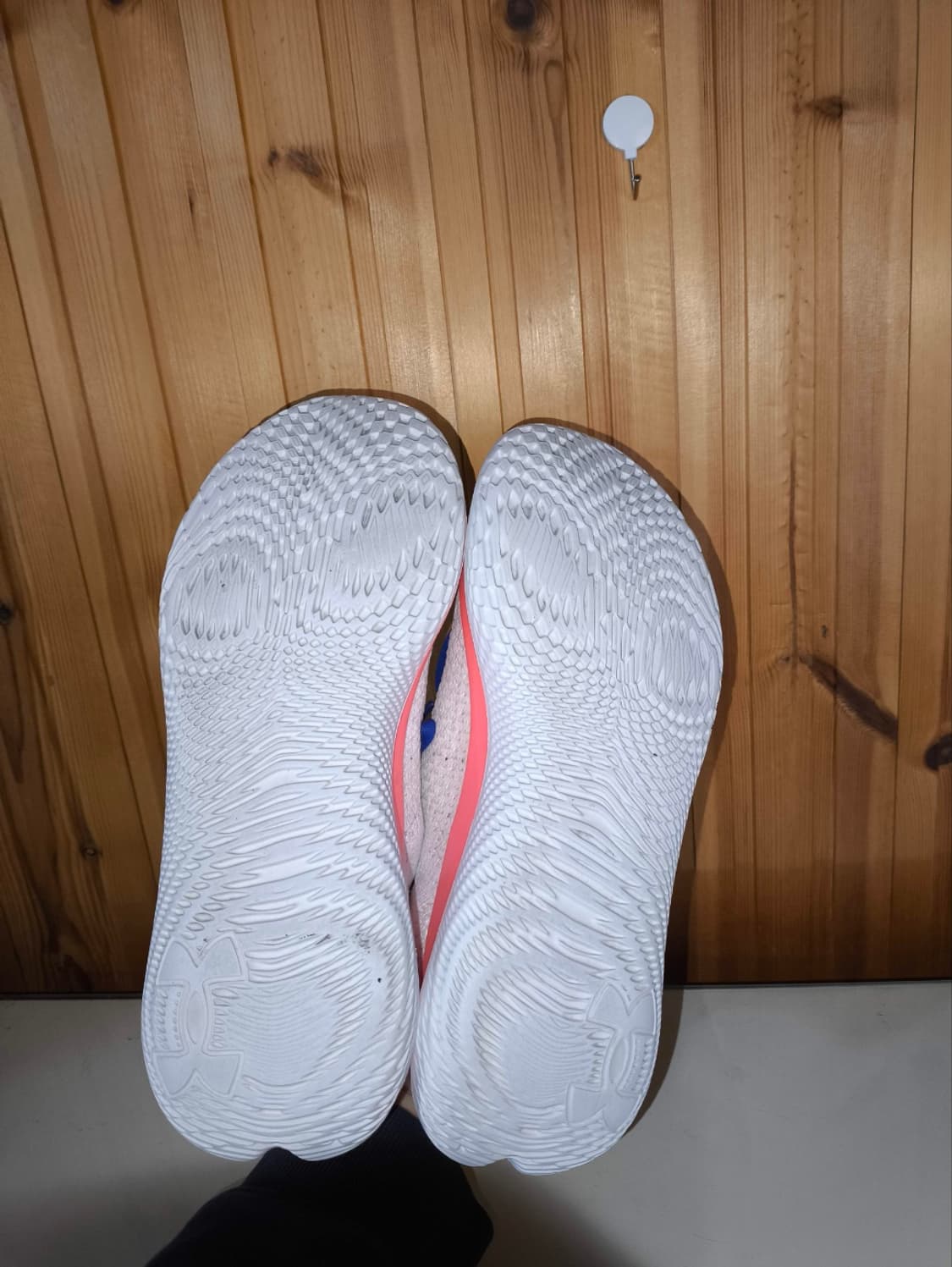 280mm 언더아머 플로우 벨로시티 SE 러닝화 상품이미지9