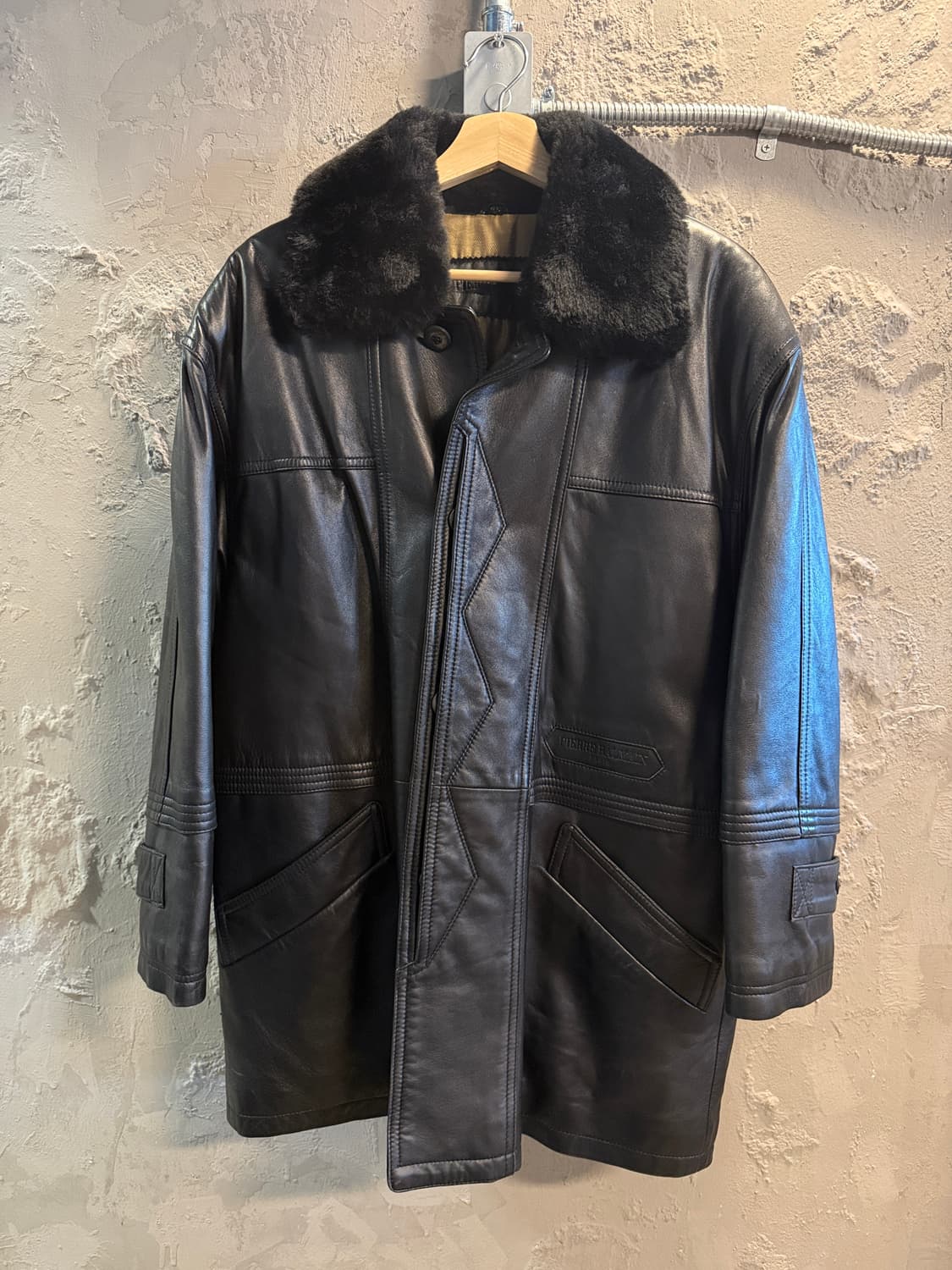 피에르 발망 1990년대 양가죽 하프코트 퍼카라 블랙 상품이미지2