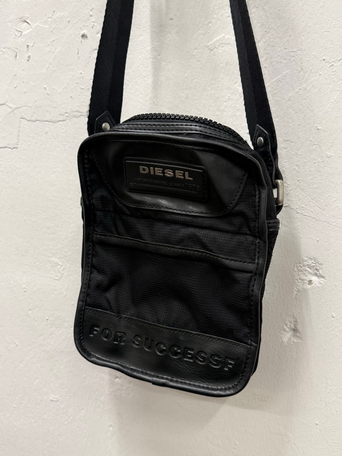DIESEL Black Mini Crossbody Bag 상품이미지3