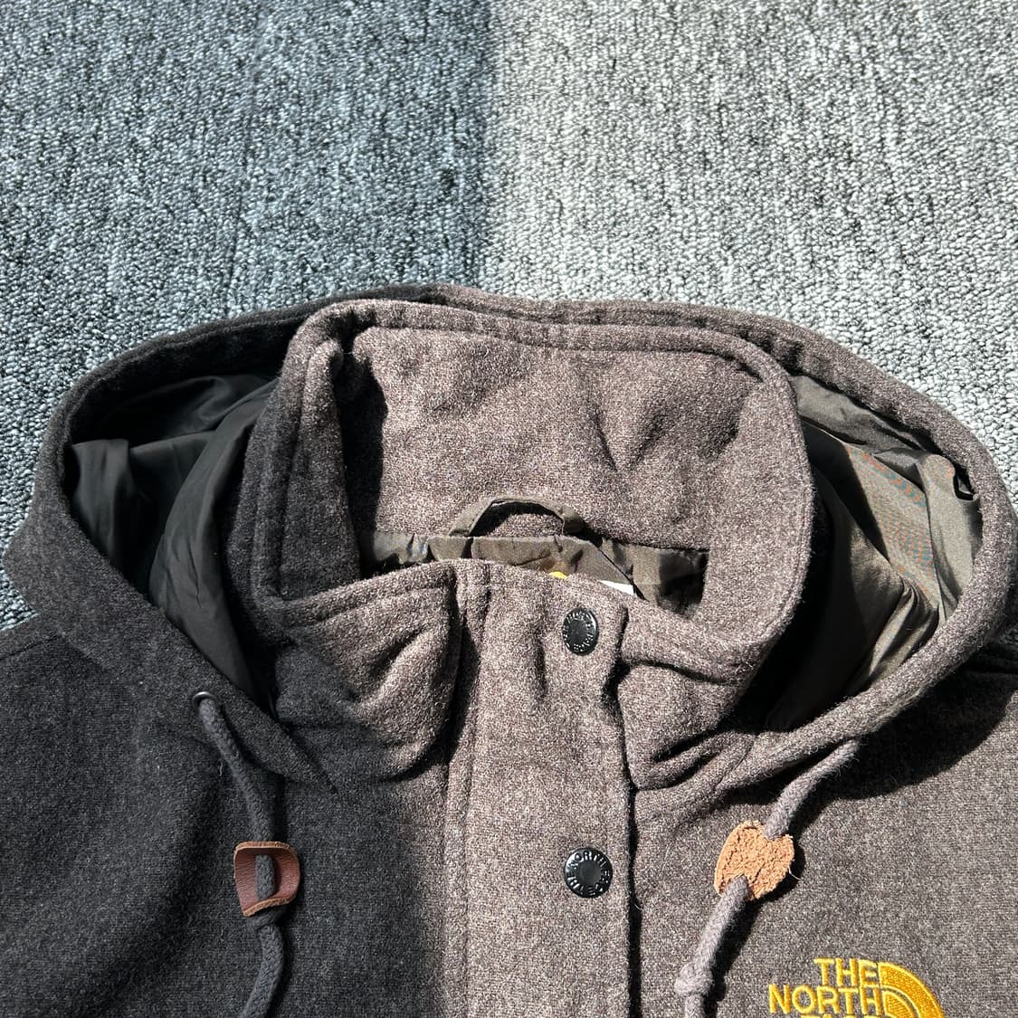 노스페이스 카키 후드 바람막이 자켓 상품이미지4