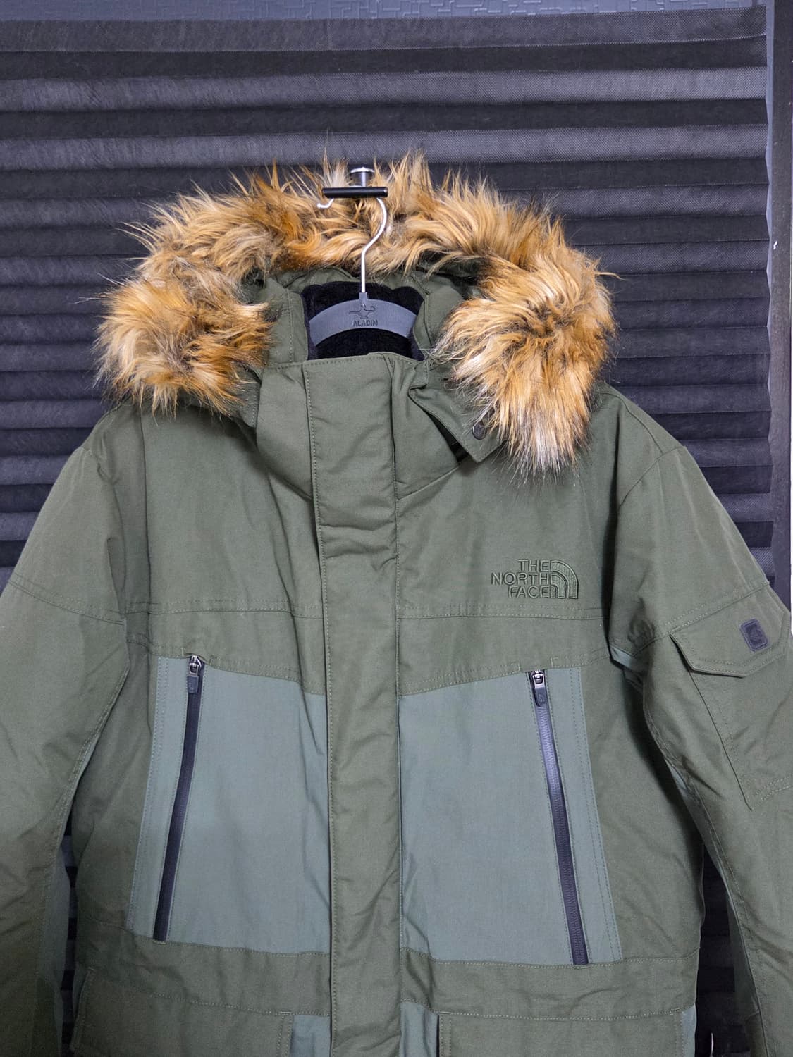 [노스페이스] 클라우스 구스다운 패딩자켓 판매합니다. 상품이미지2