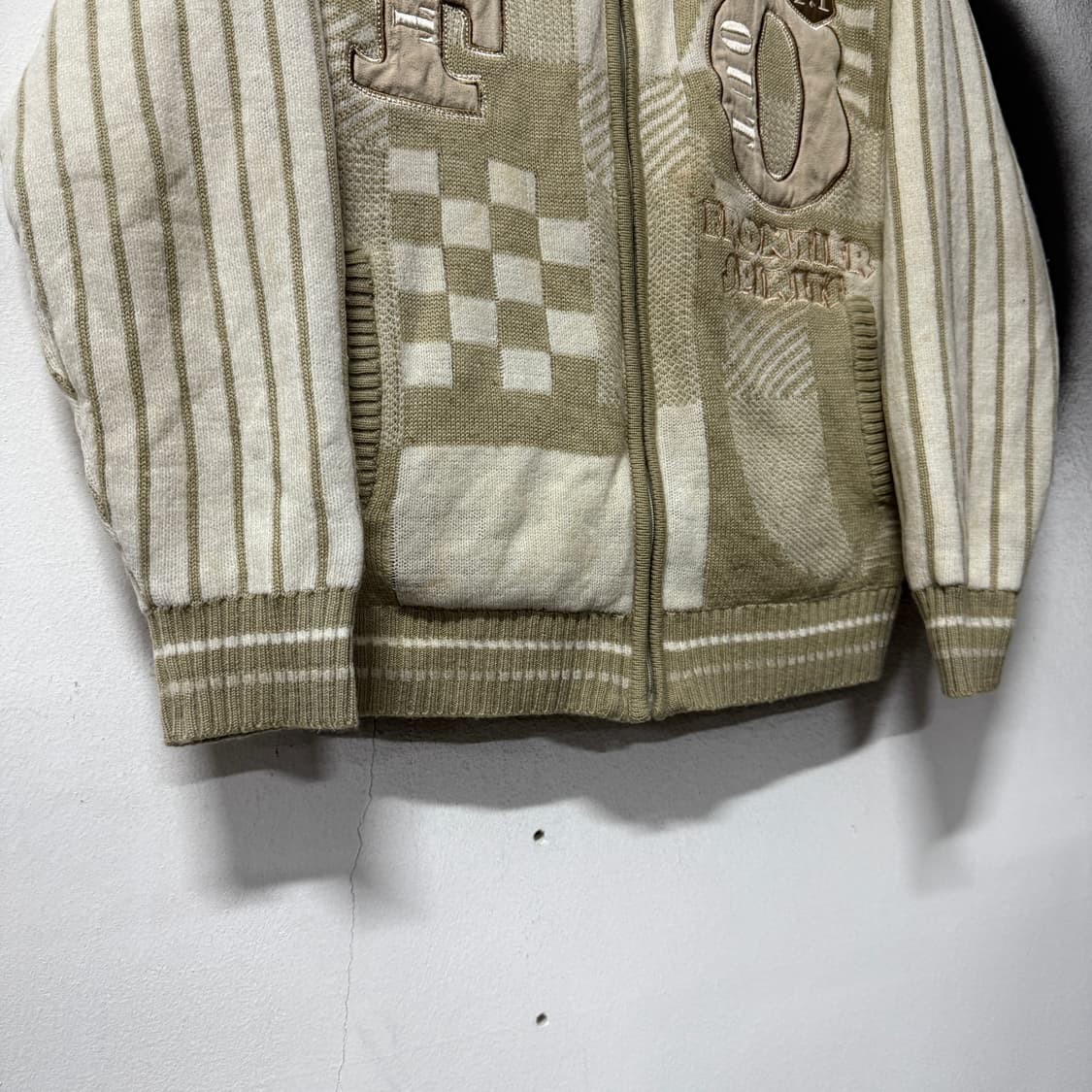 VTG 빈티지 울 혼방 자수 디테일 니트 바시티 자켓 상품이미지4