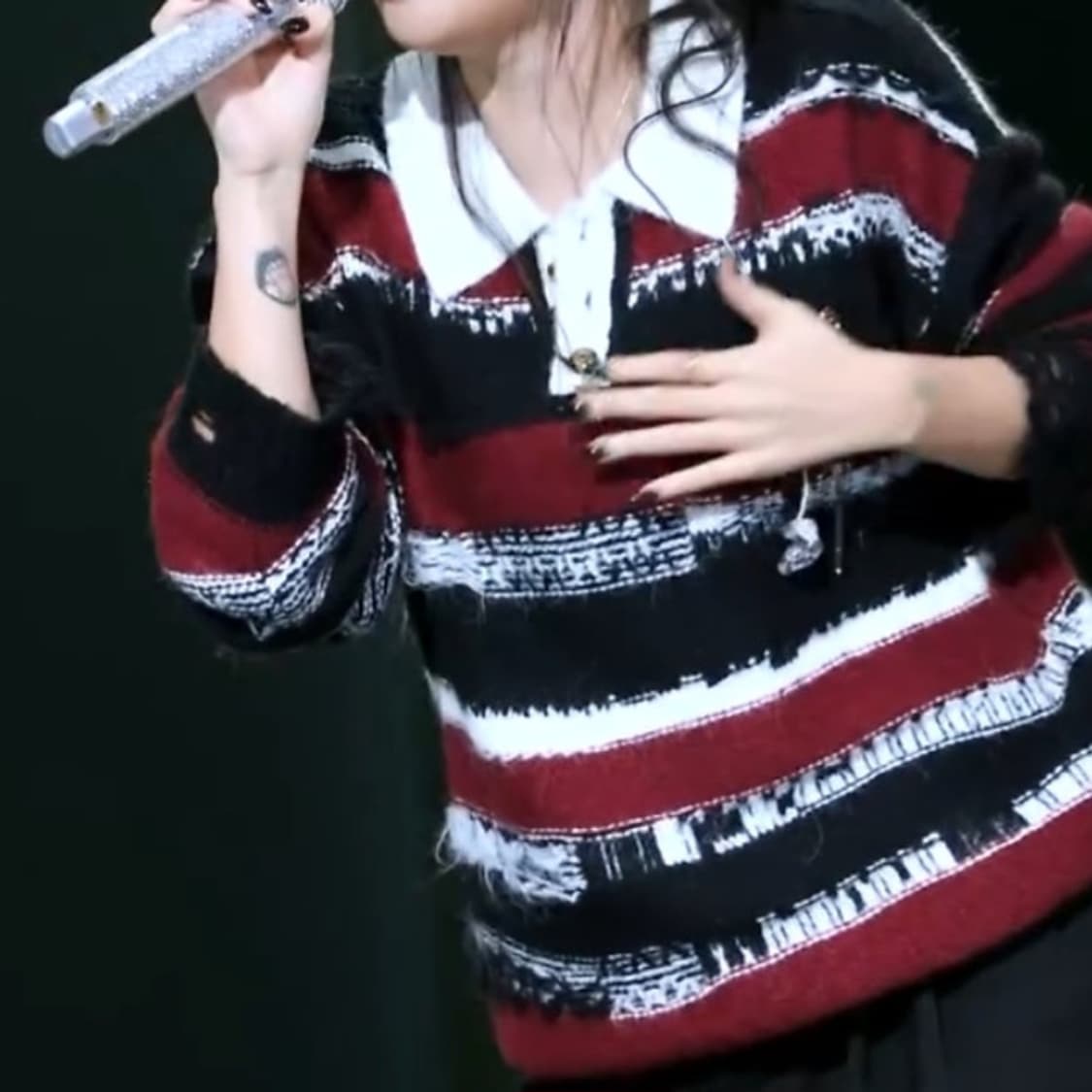 새상품) 키르kirr rocawear 스트라이프니트 (이영지착용) 상품이미지1