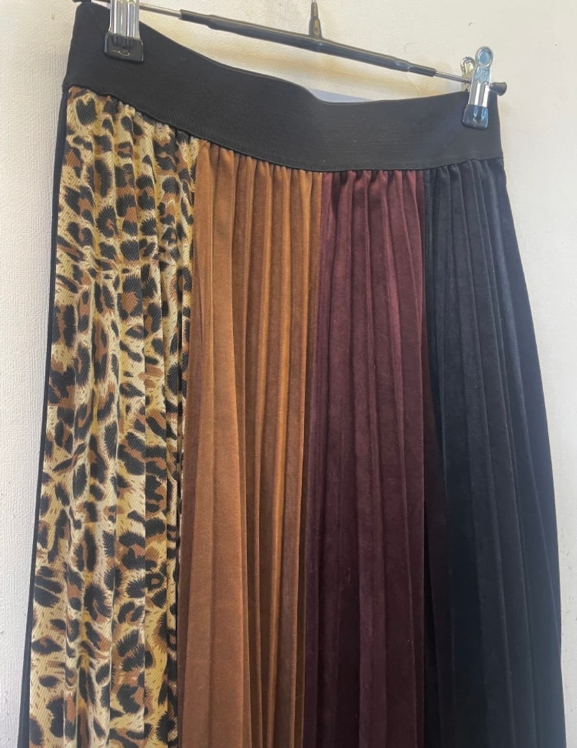 4배색 벨벳롱스커트 플리츠스커트 밴딩스커트 하객룩 주름스커트 상품이미지5