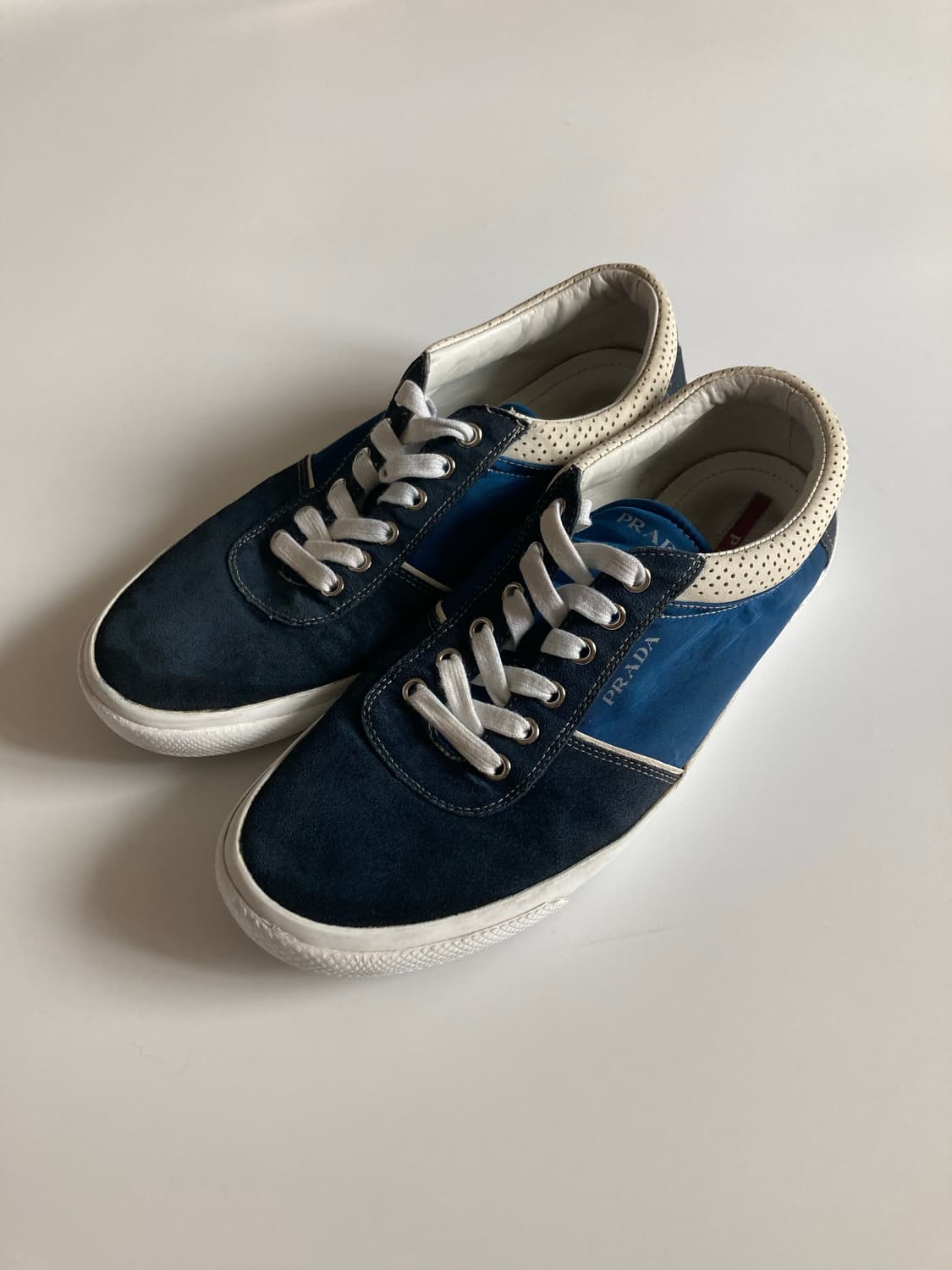 Sneakers : 270 상품이미지1