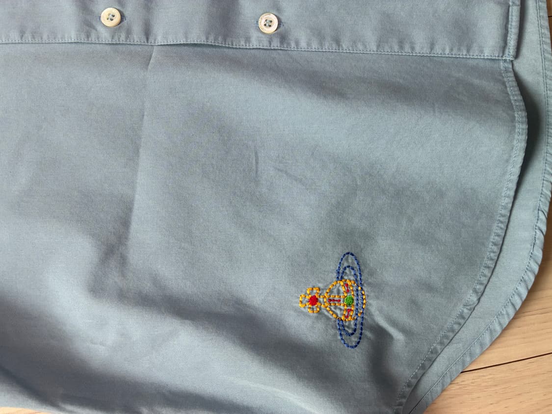 (민트급) Vivienne Westwood 블루 자수 셔츠 46사이즈 상품이미지3