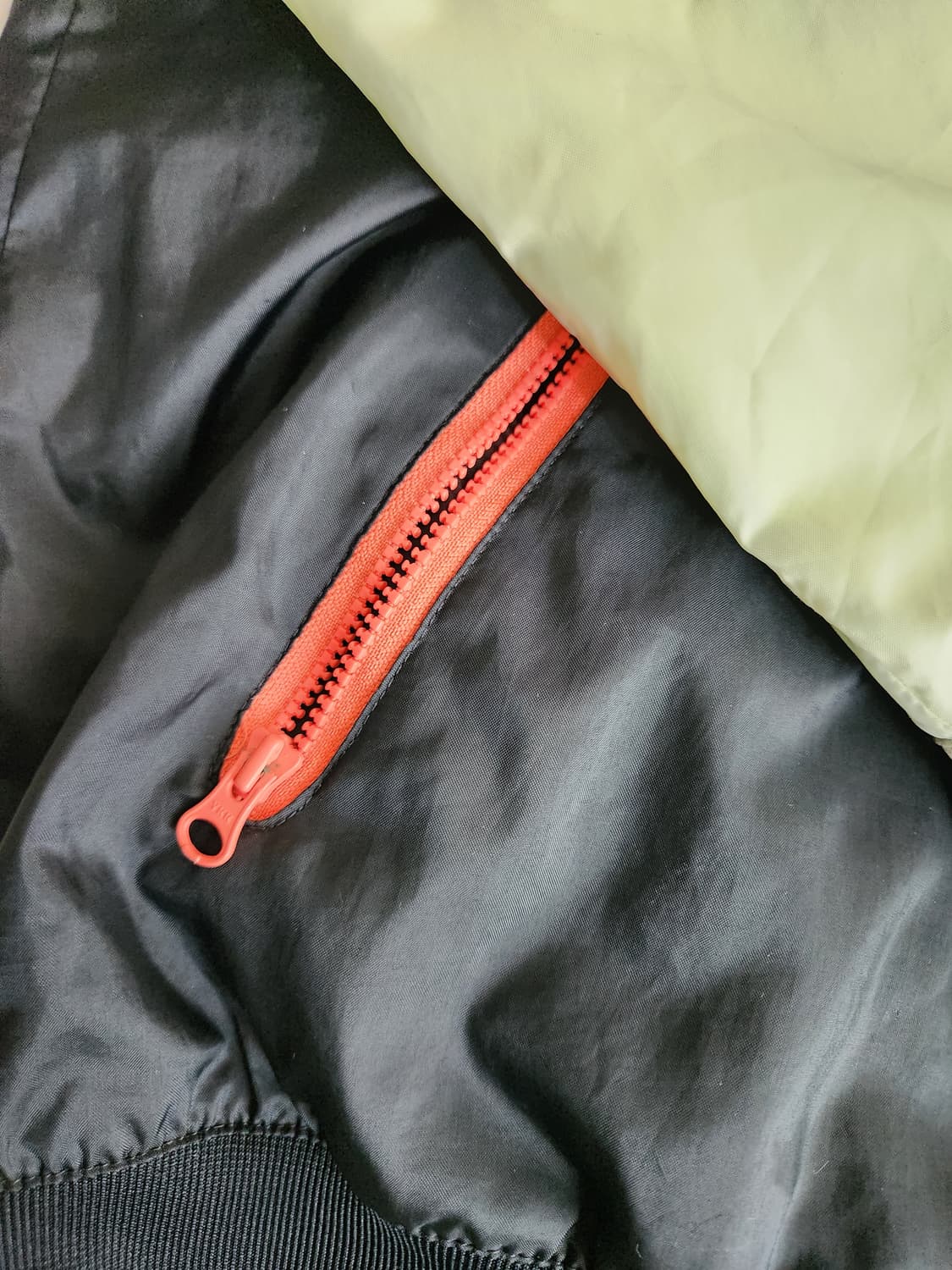 나이키 NSW 윈드러너 후드 자켓 블랙 블루 - 아시아 사이즈M

사용감 상품이미지5