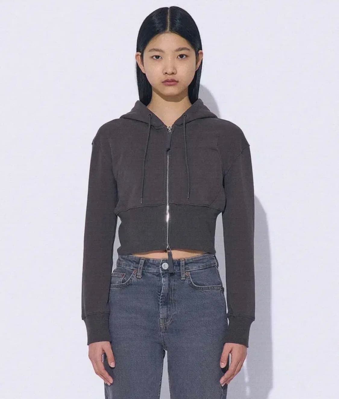 파르티멘토 우먼 이지 크롭 후디 후드 집업 차콜 상품이미지1