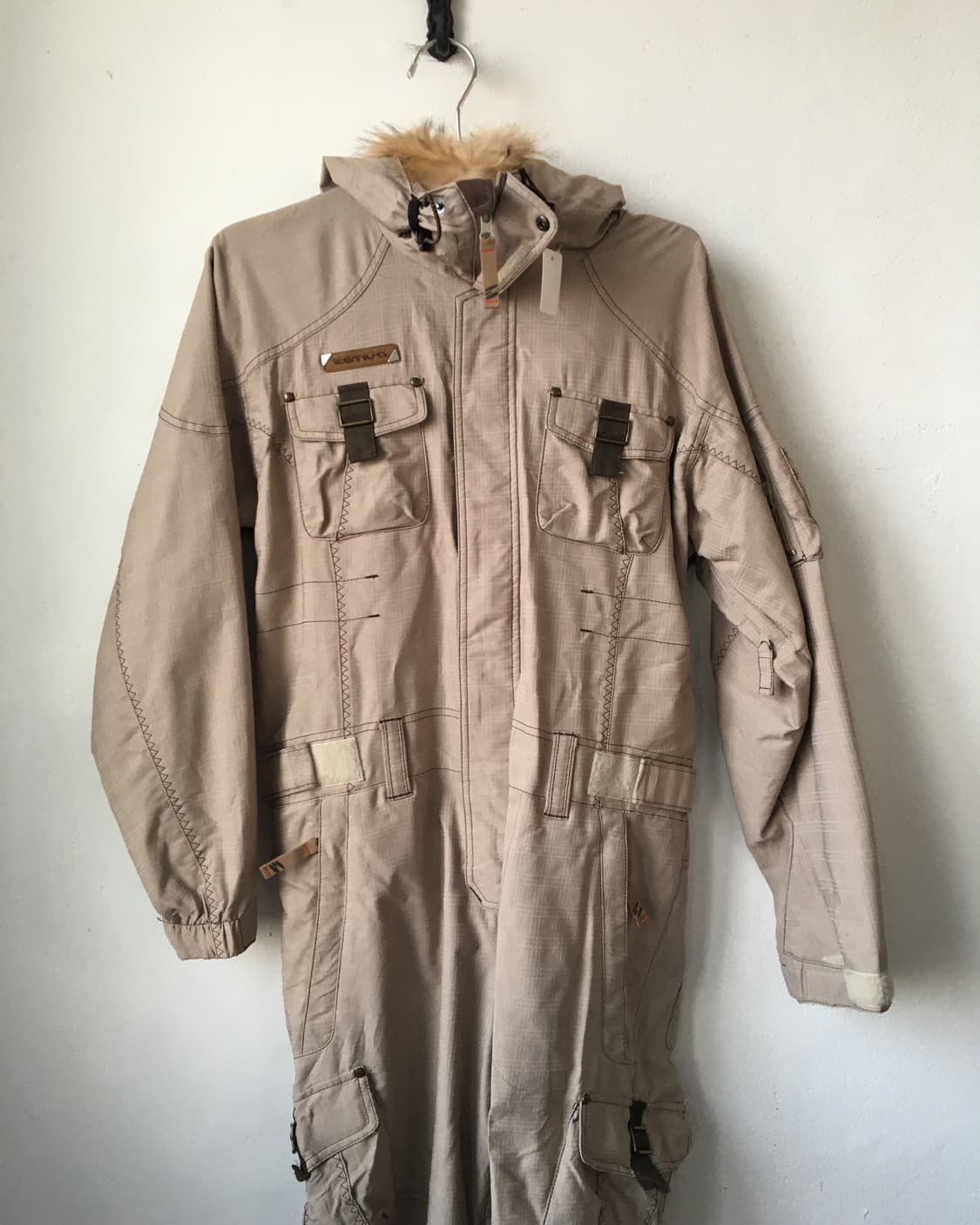 Fake fur hood jumpsuit 상품이미지3