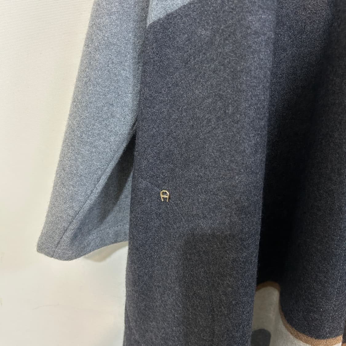 아이그너 버진울 가디건 상품이미지3