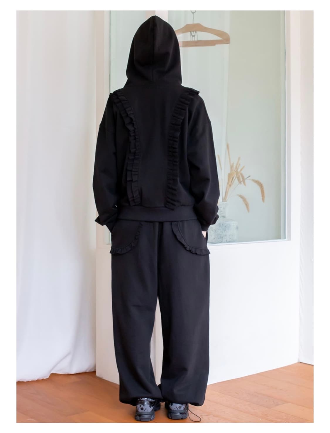 YAHN SISI 얀시시 프릴 후드 집업 세트 블랙 상품이미지3