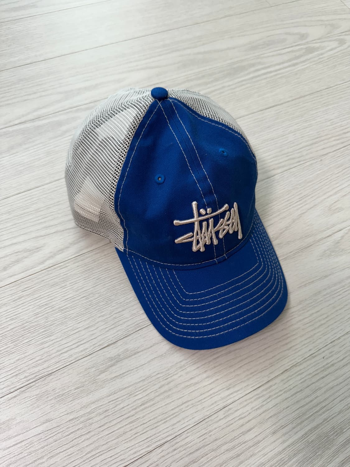 스투시 뉴에라 콜라보 트러커캡 블루 상품이미지2