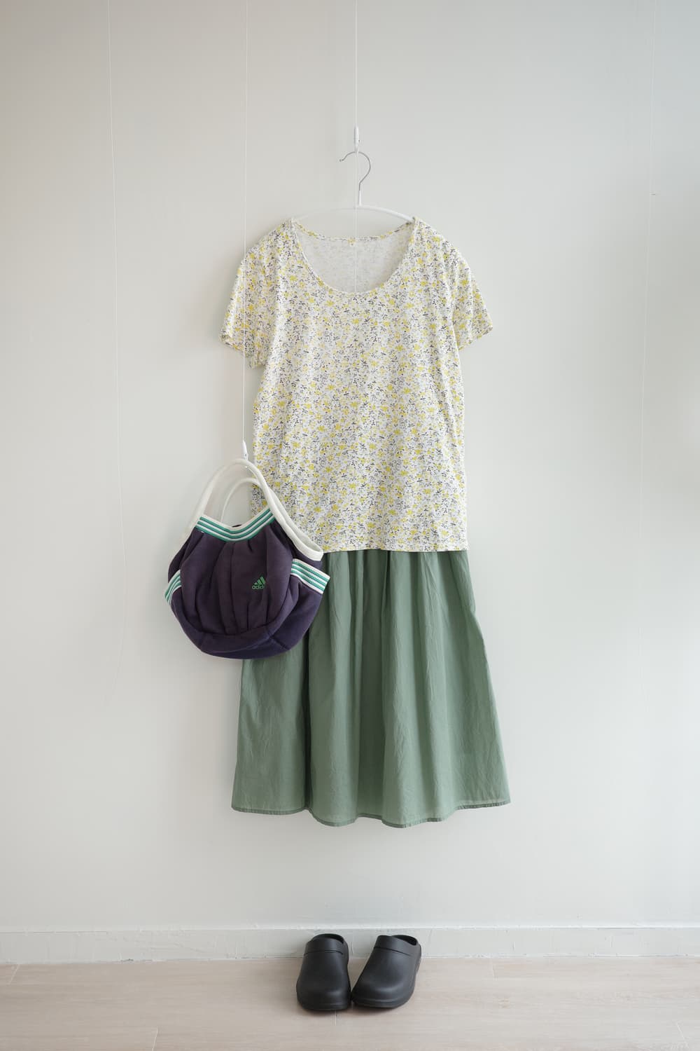  Tiny flower patterned short-sleeve top 상품이미지4