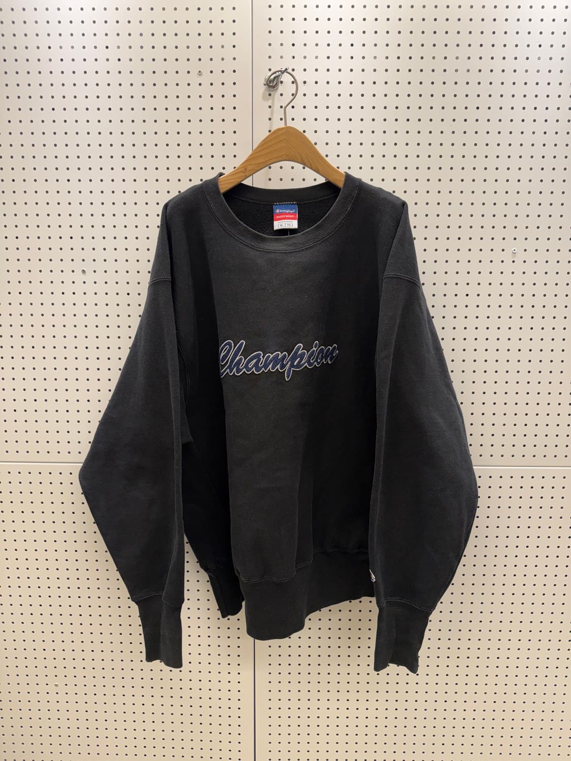 챔피온 리버스위브 스크립트 로고 맨투맨 U1111 상품이미지2