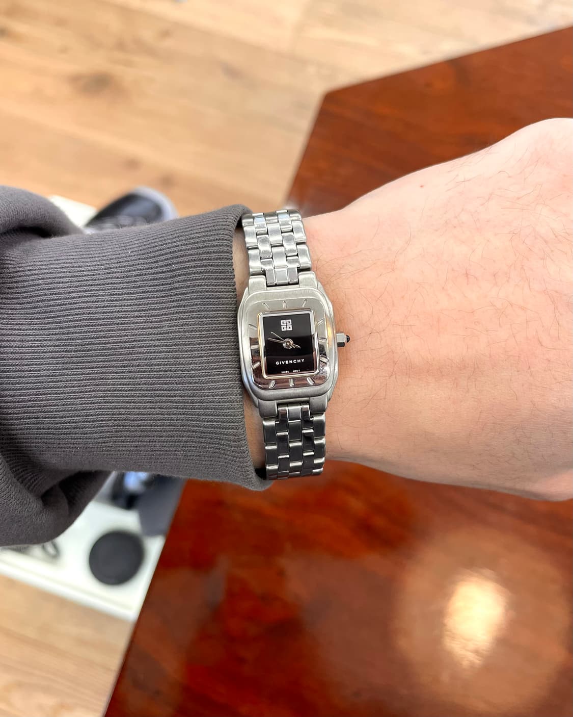 지방시 빈티지 시계 상품이미지2