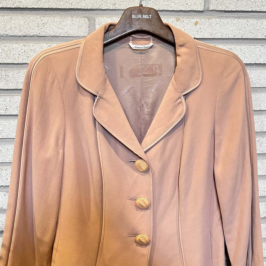 막스마라 싱글 블레이저 자켓 파이핑 쓰리버튼 디테일 핑크 상품이미지3