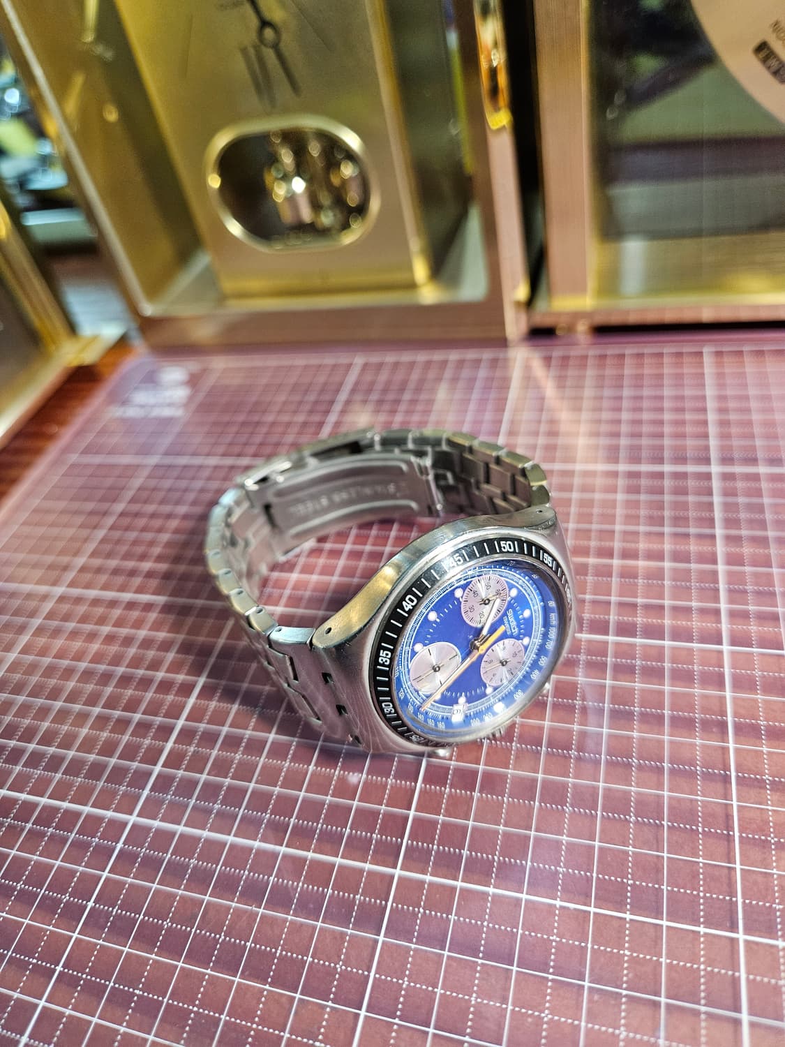 스와치 아이러니 크로노그래프 빈티지 블루 메탈 시계 상품이미지5