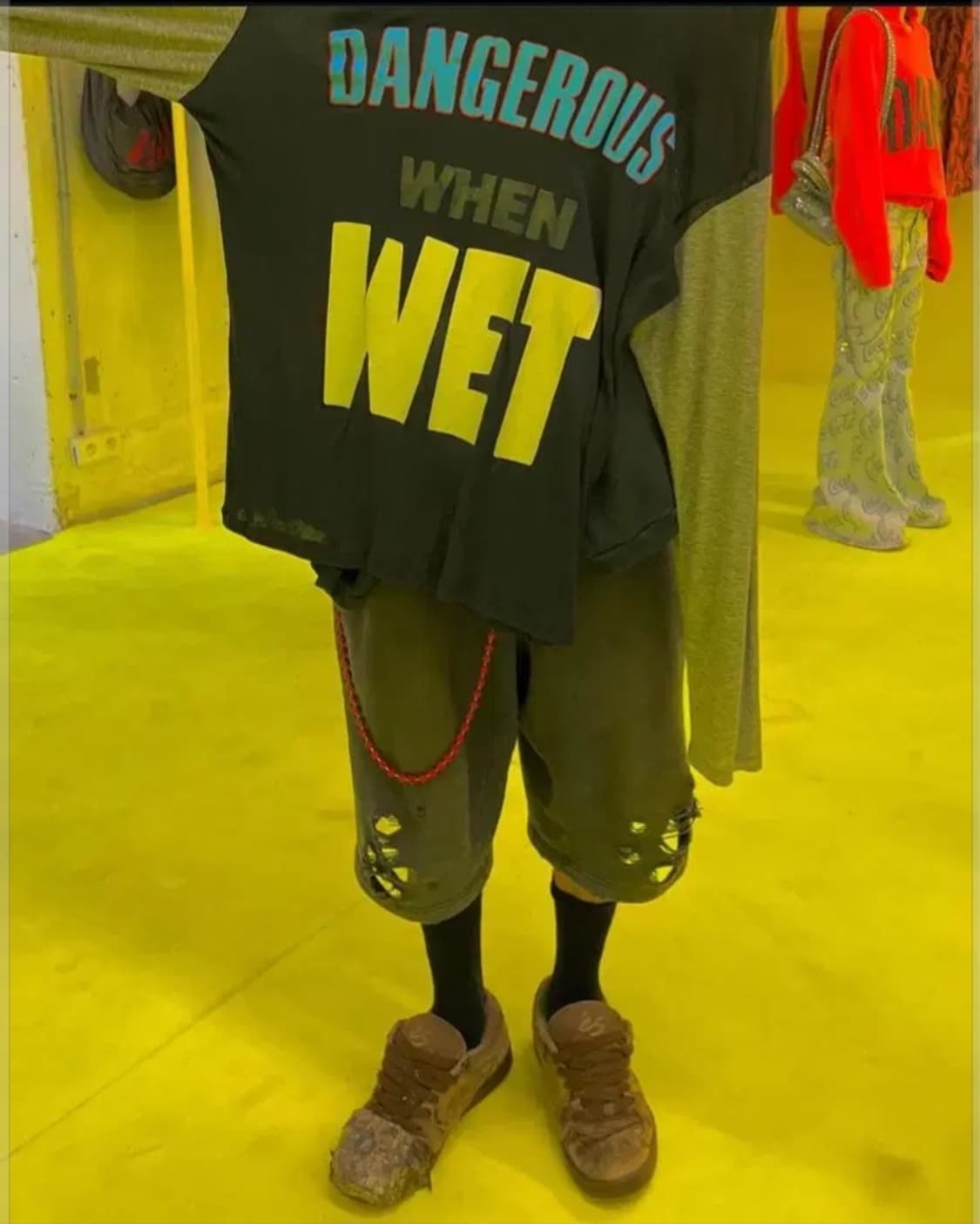 ERL dangerous when wet 티셔츠 L 상품이미지1