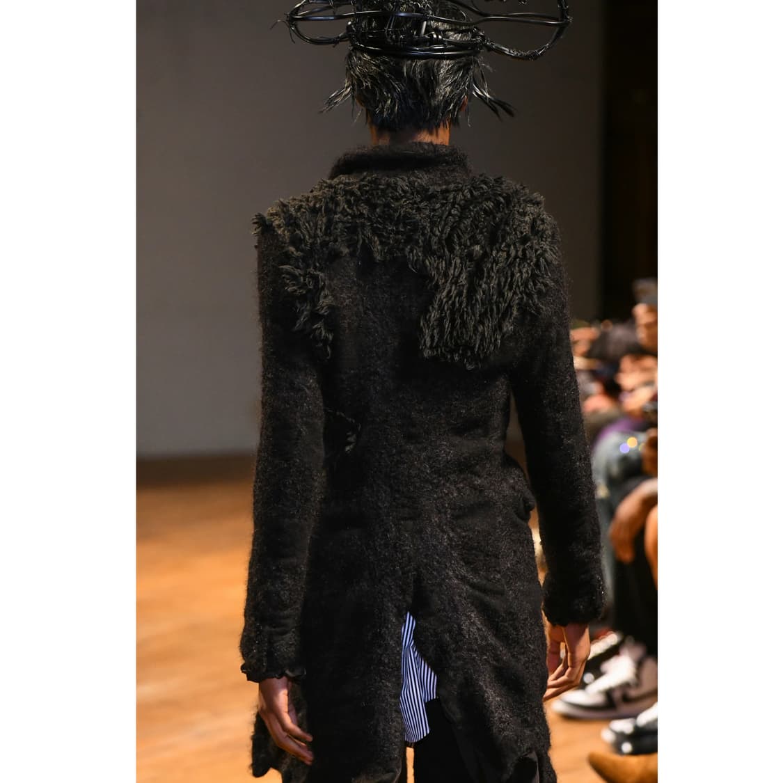 꼼데가르송 옴므플러스 축융 코트 23fw 상품이미지3