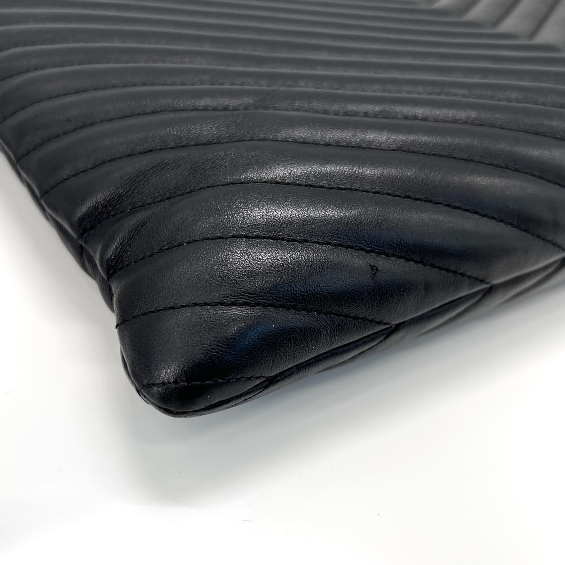 생로랑 마틀라세 여성 클러치백 블랙 라지 (440222) 상품이미지7