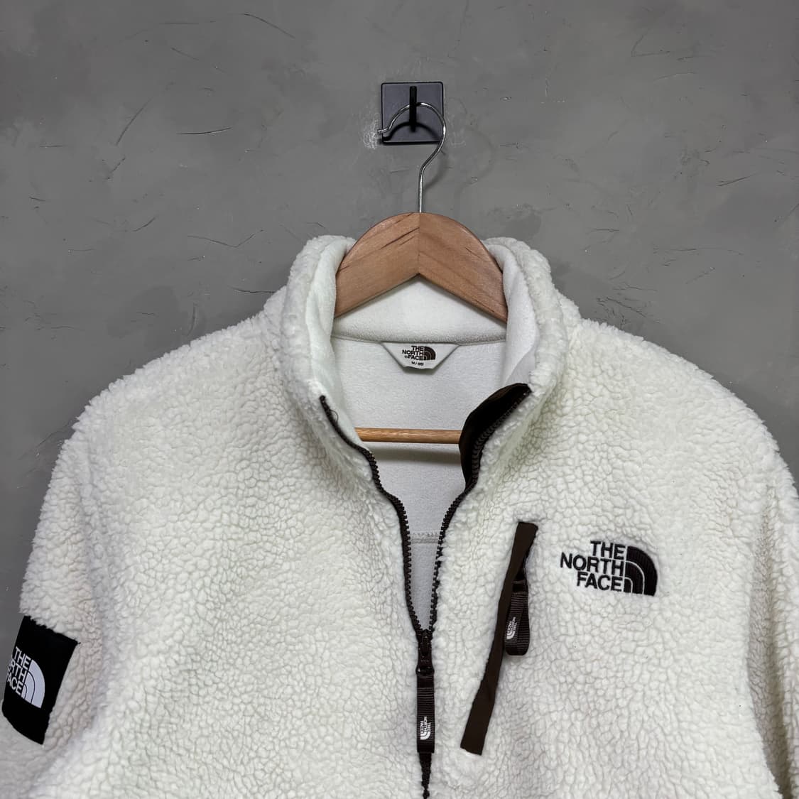 노스페이스 플리스 집업 화이트 브라운 상품이미지2