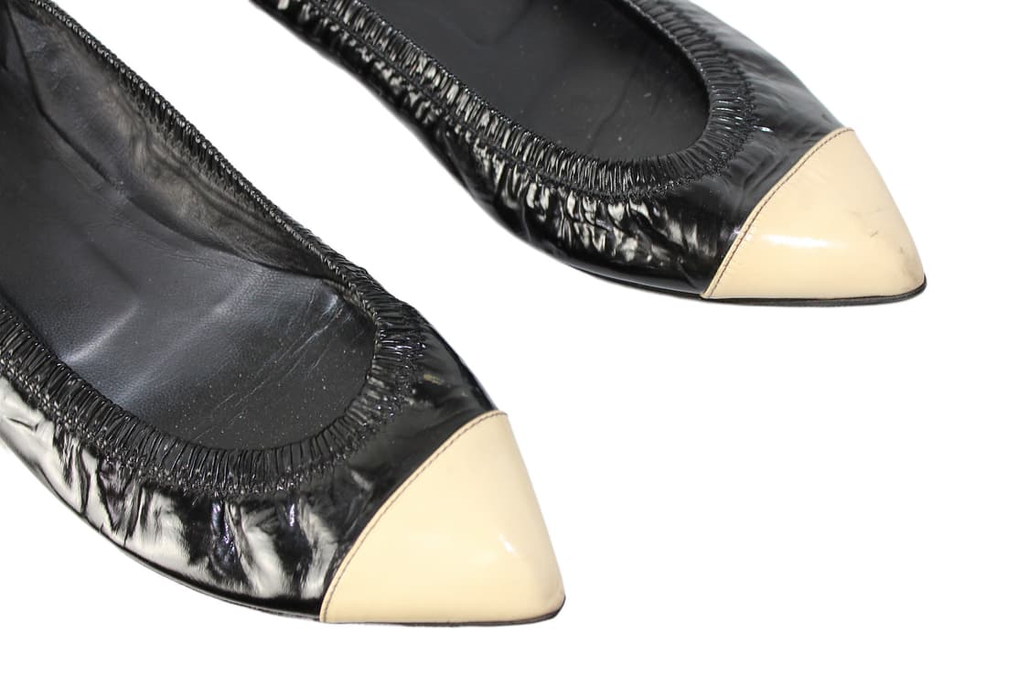 2000s CHANEL 샤넬 투톤 페이던트 레더 플랫슈즈 상품이미지3