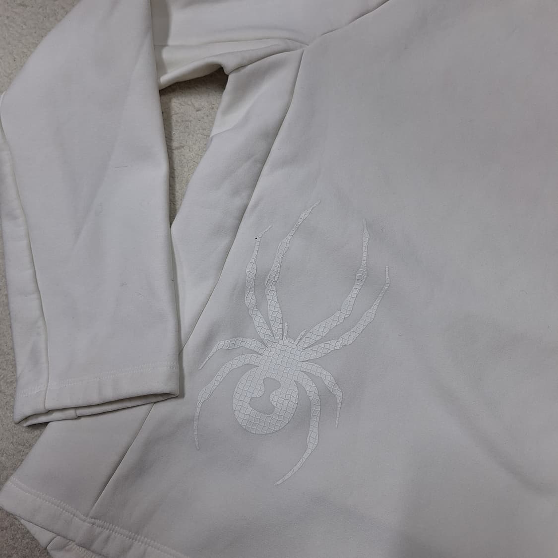 스파이더  기모티셔츠M(90) 상품이미지2