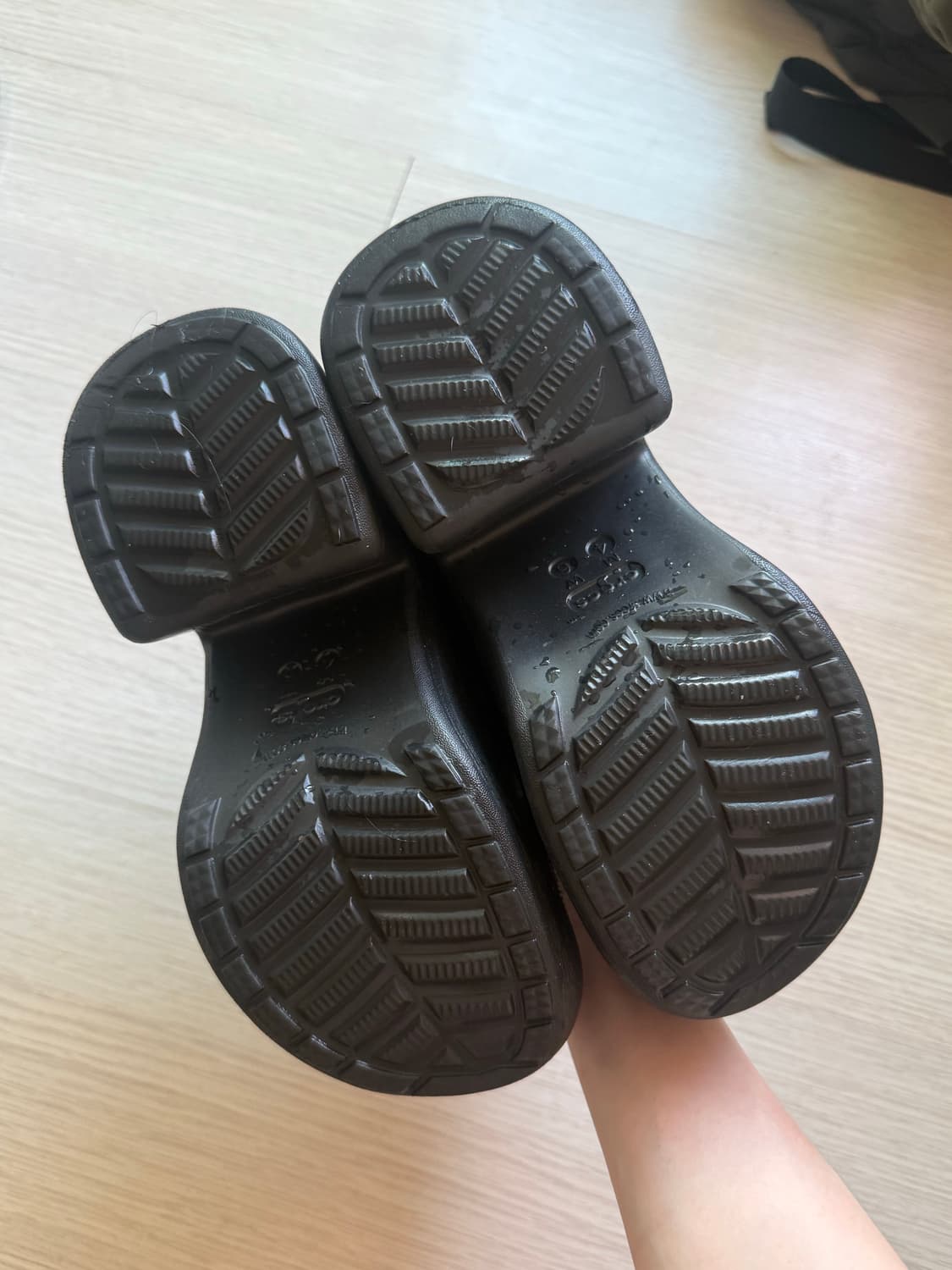 크록스 사이렌 블랙 230 상품이미지4