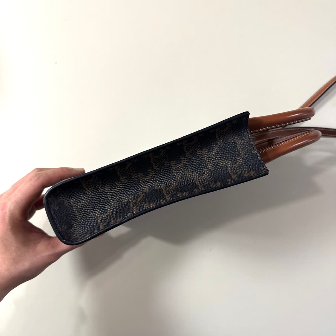 [백화점판/당일출고]셀린느 트리오페 미니 카바스백 / 크로스백 상품이미지4