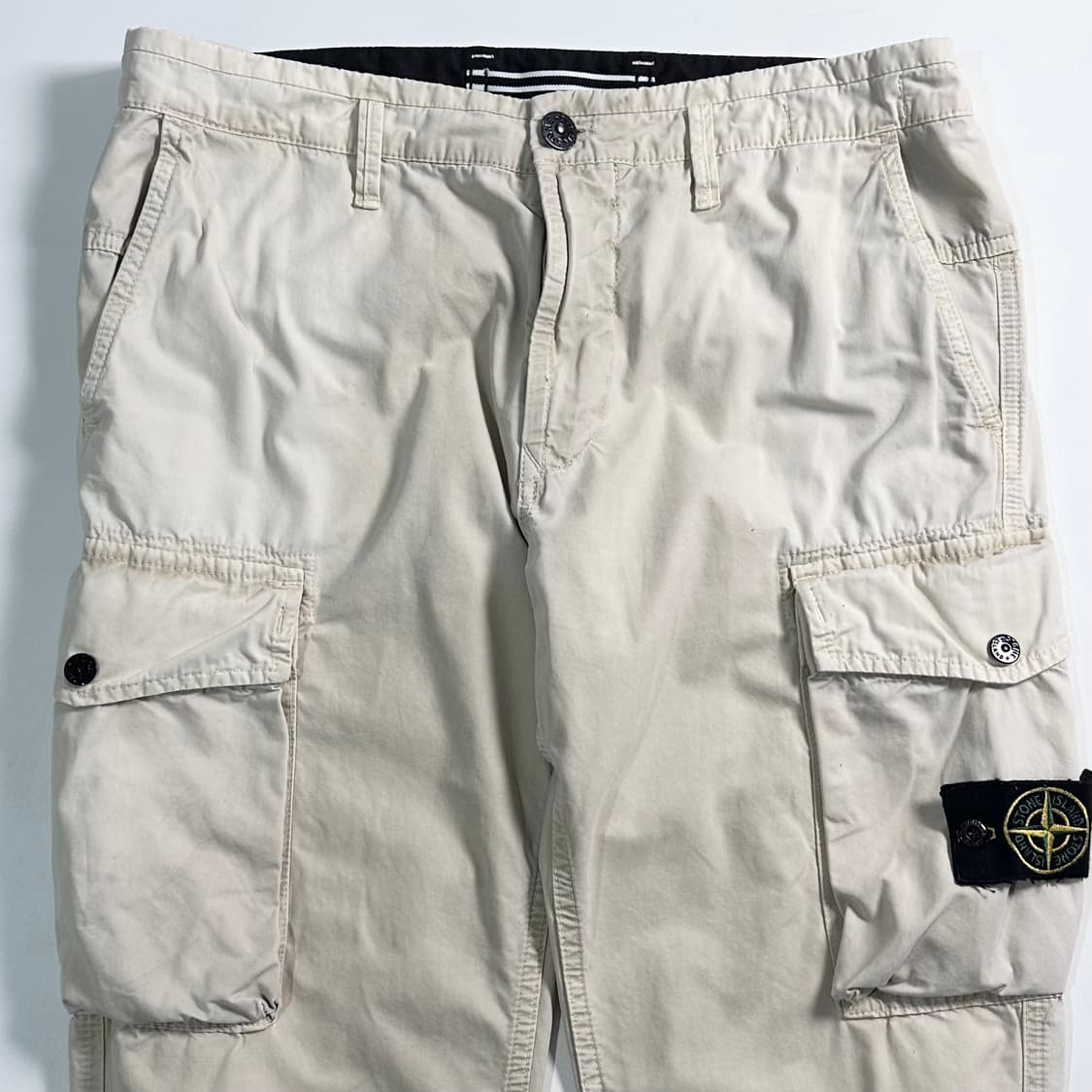 스톤아일랜드 와펜 카고 팬츠  상품이미지2