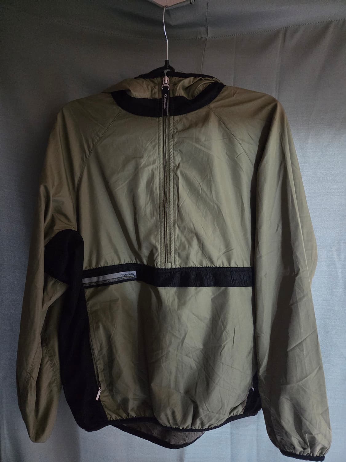 만원 급처! 골드윈 테크웨어 바람막이 카키 고프코어 빈티지 윈드브레이커 상품이미지1