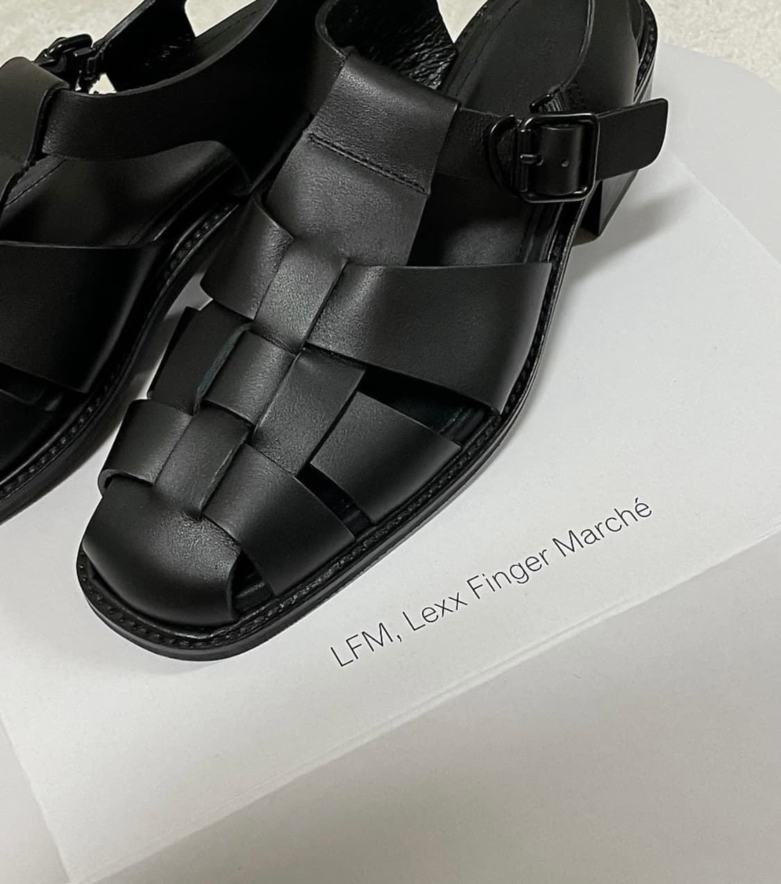 Lfm 렉스핑거마르쉐 피셔맨 샌들 235사이즈 블랙 5회미만착용 상품이미지2