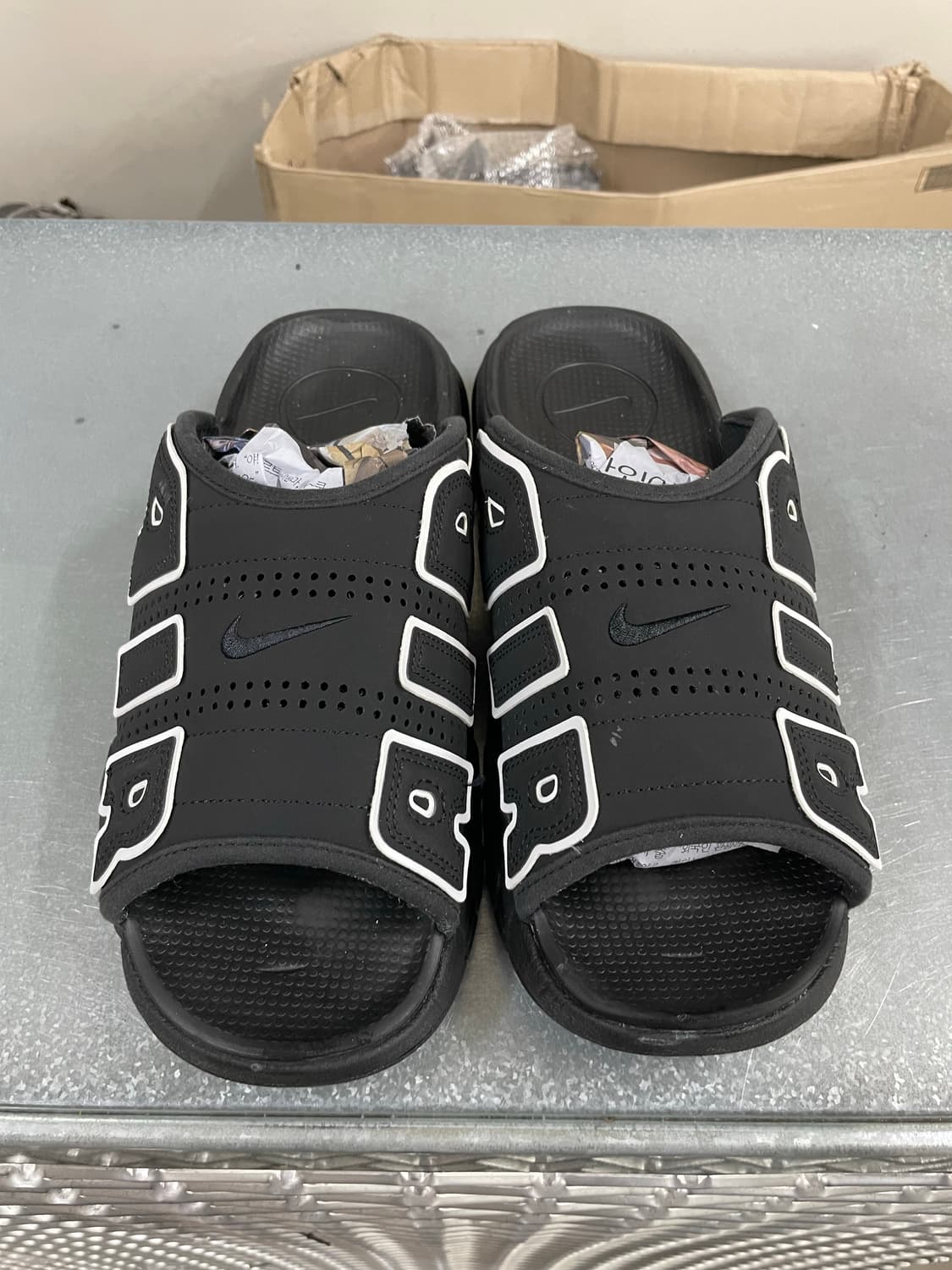 나이키 에어 모어 업템포 슬라이드 290 상품이미지5