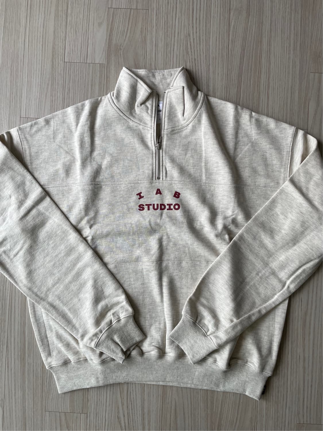 [새상품] 아이앱 스튜디오 하프 집업 오트밀 상품이미지2