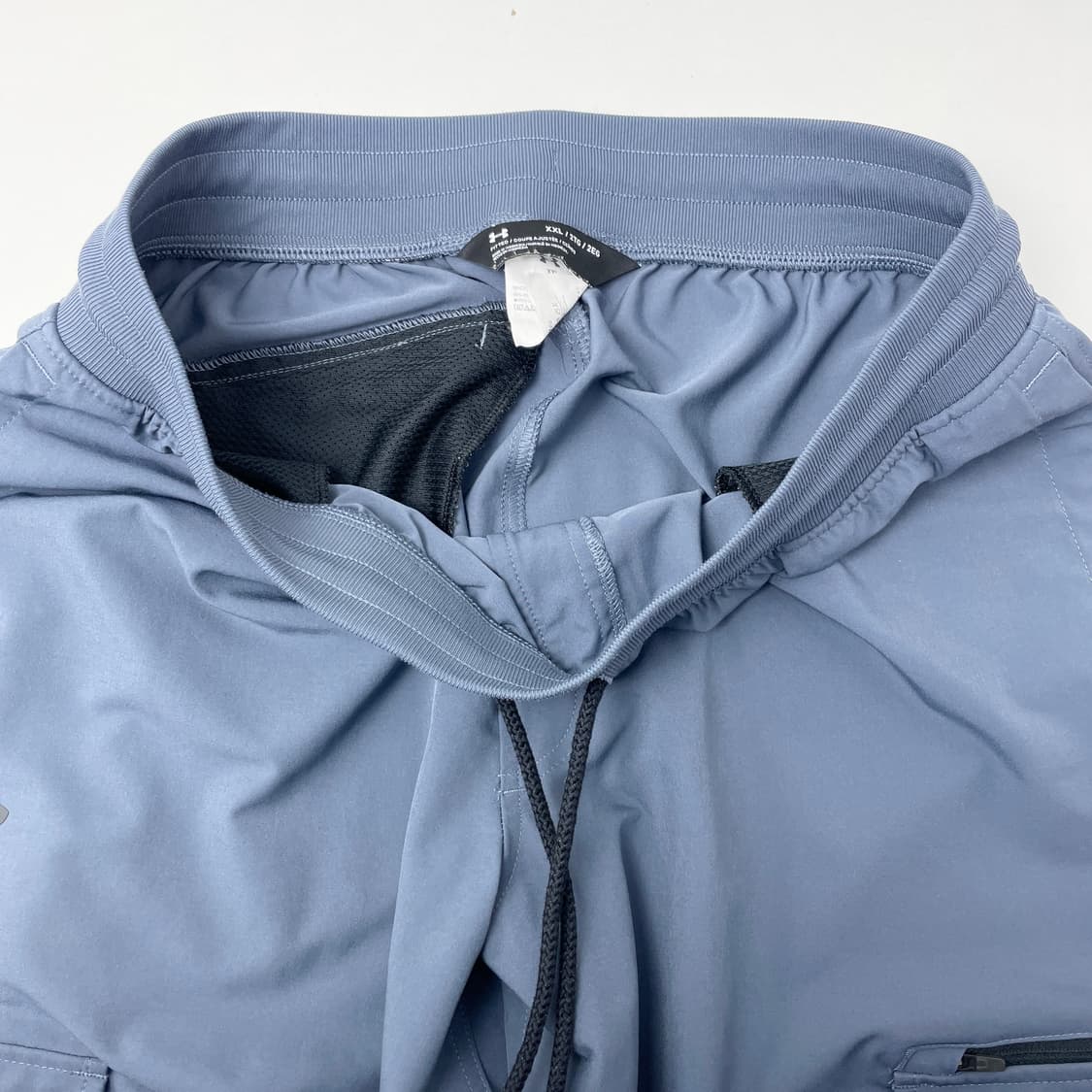 [중고] 언더아머 얇은 카고 조거 트레이닝 바지 상품이미지3